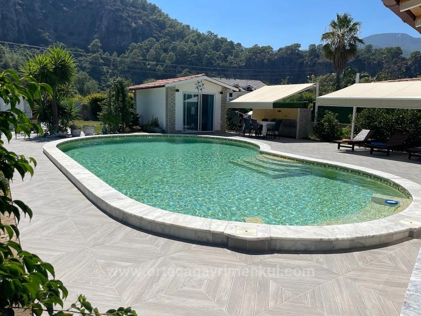 Dalyan Gülpınar'da 720M2 Arsa İçinde 4+1 Satılık Villa