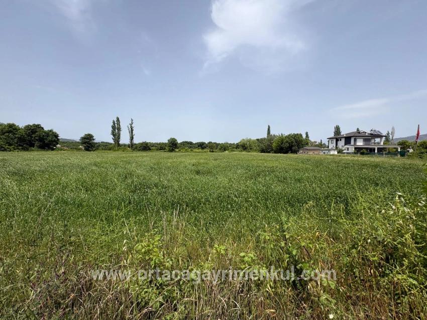 Ortaca Okçular Mah. Satılık Arsa - Konut İmar Durumlu - 2.390 m²