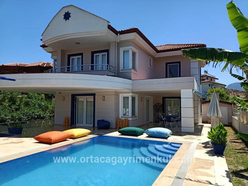 Ortaca Dalyan Mah. Satılık 4+1 Villa - 573 m²