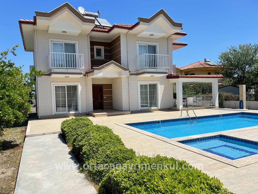 Ortaca Dalyan Mah. Satılık 4+1 Villa - 579 m²