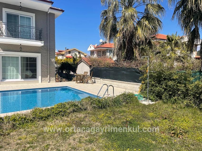 Ortaca Dalyan Mah. Satılık 3+1 Villa - 514 m²