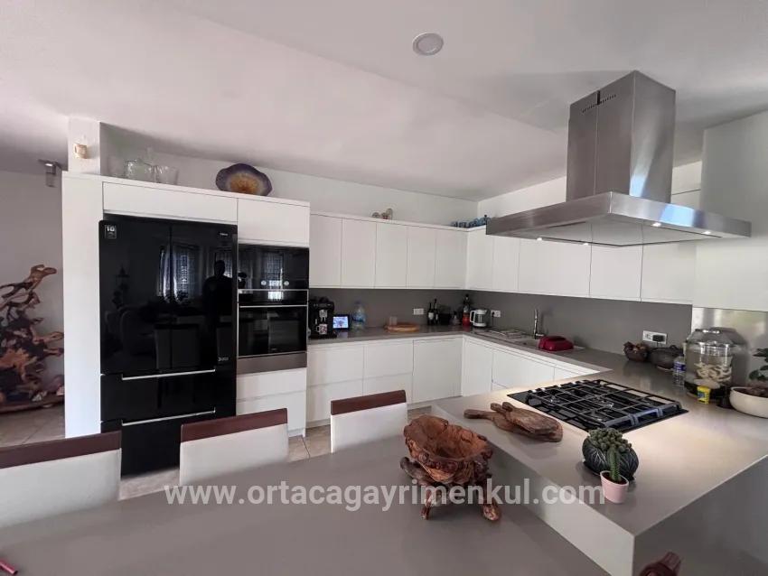 Ortaca Dalyan Mah. Satılık 5+1 Villa - 980 m²