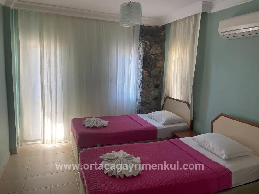 Ortaca Dalyan Mah. Satılık 3+1 Villa - 345 m²