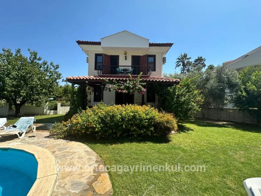 Ortaca Dalyan Mah. Satılık 2+1 Villa - 250 m²