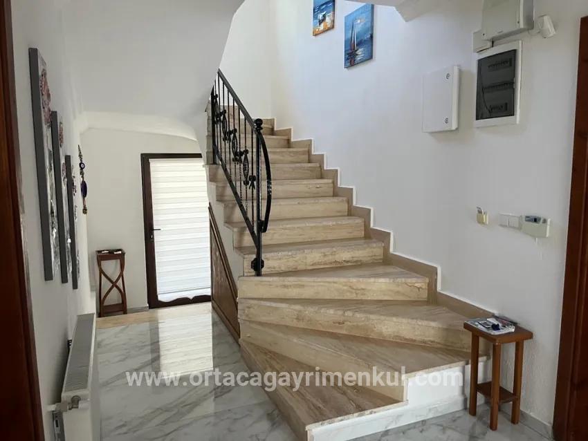 Ortaca Dalyan Mah. Satılık 4+1 Villa - 880 m²