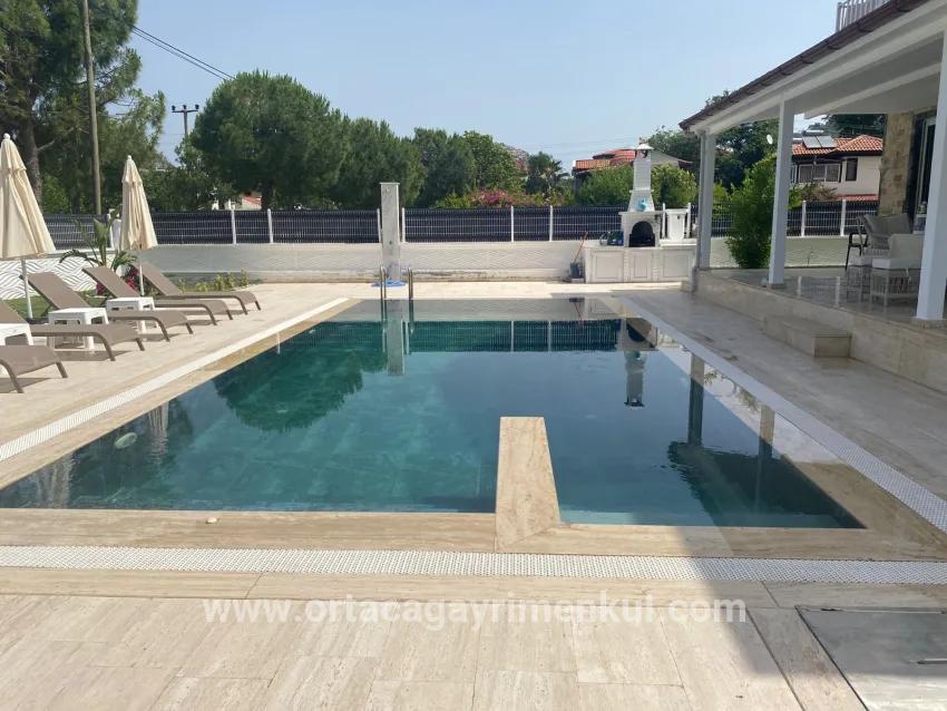 Ortaca Dalyan Mah. Satılık 4+1 Villa - 500 m²
