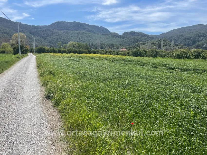 Ortaca Okçular Mah. Satılık Arsa - Konut İmar Durumlu - 736 m²