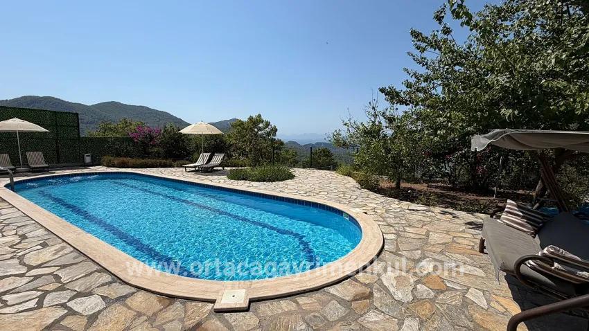 Ortaca Gökbel Mah. Satılık 4+1 Villa - 992 m²