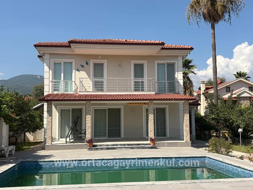 Ortaca Dalyan Mah. Satılık 4+1 Villa - 520 m²
