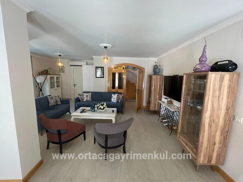 Ortaca Dalyan Mah. Satılık 4+1 Villa - 720 m²
