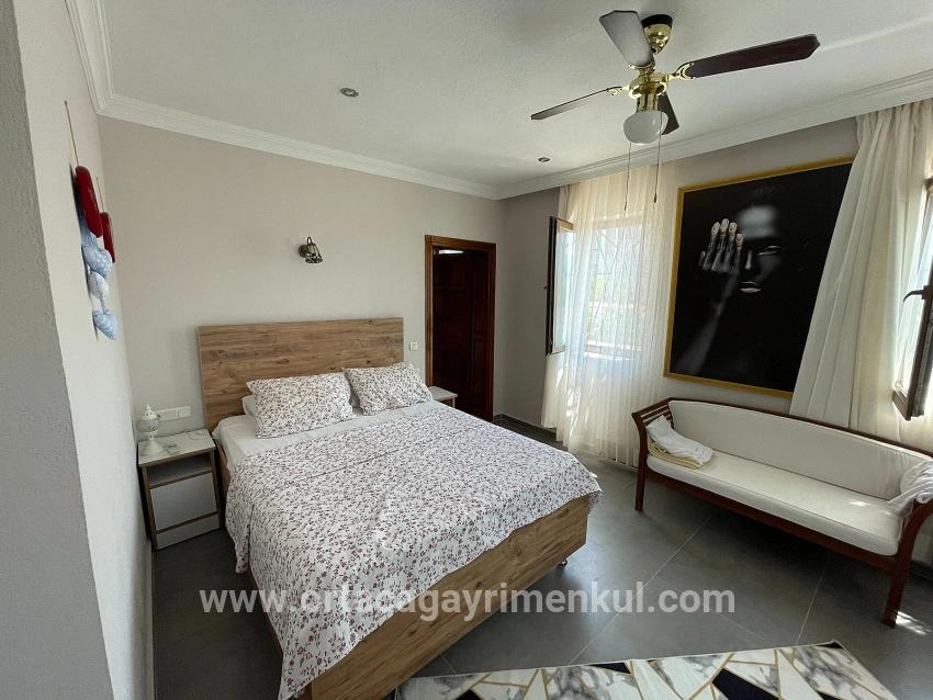 Ortaca Dalyan Mah. Satılık 4+1 Villa - 7.000 m²